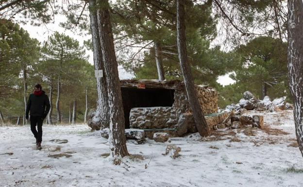 La 'nortada' llena de nieve las sierras de Granada y no deja apenas incidentes