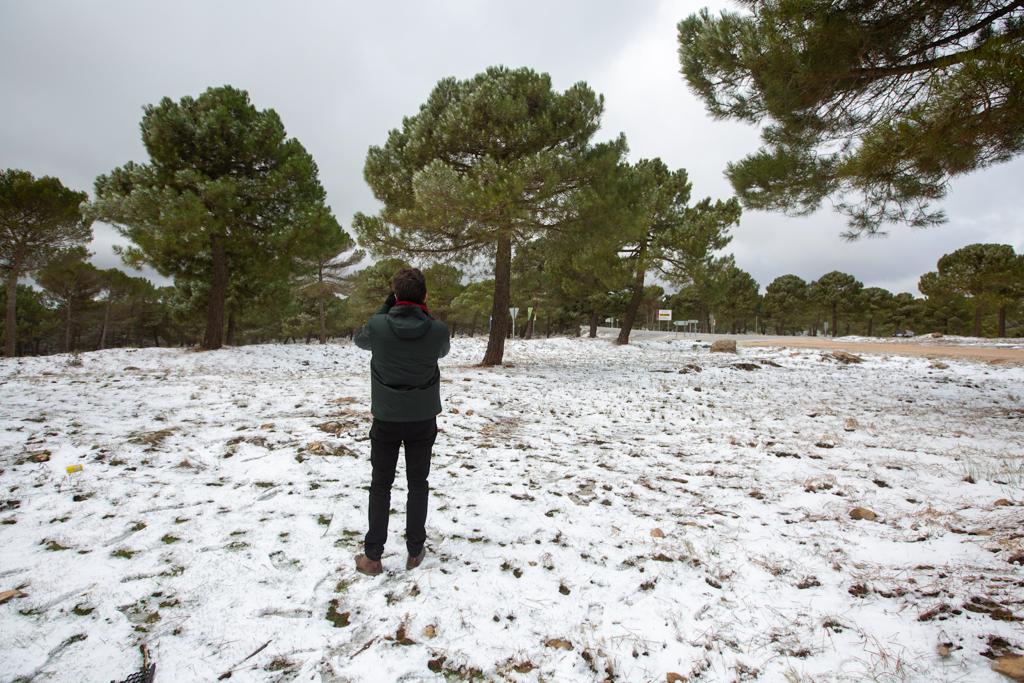 El temporal deja temperaturas bajas y nieve en Granada capital y en varios puntos de la provincia