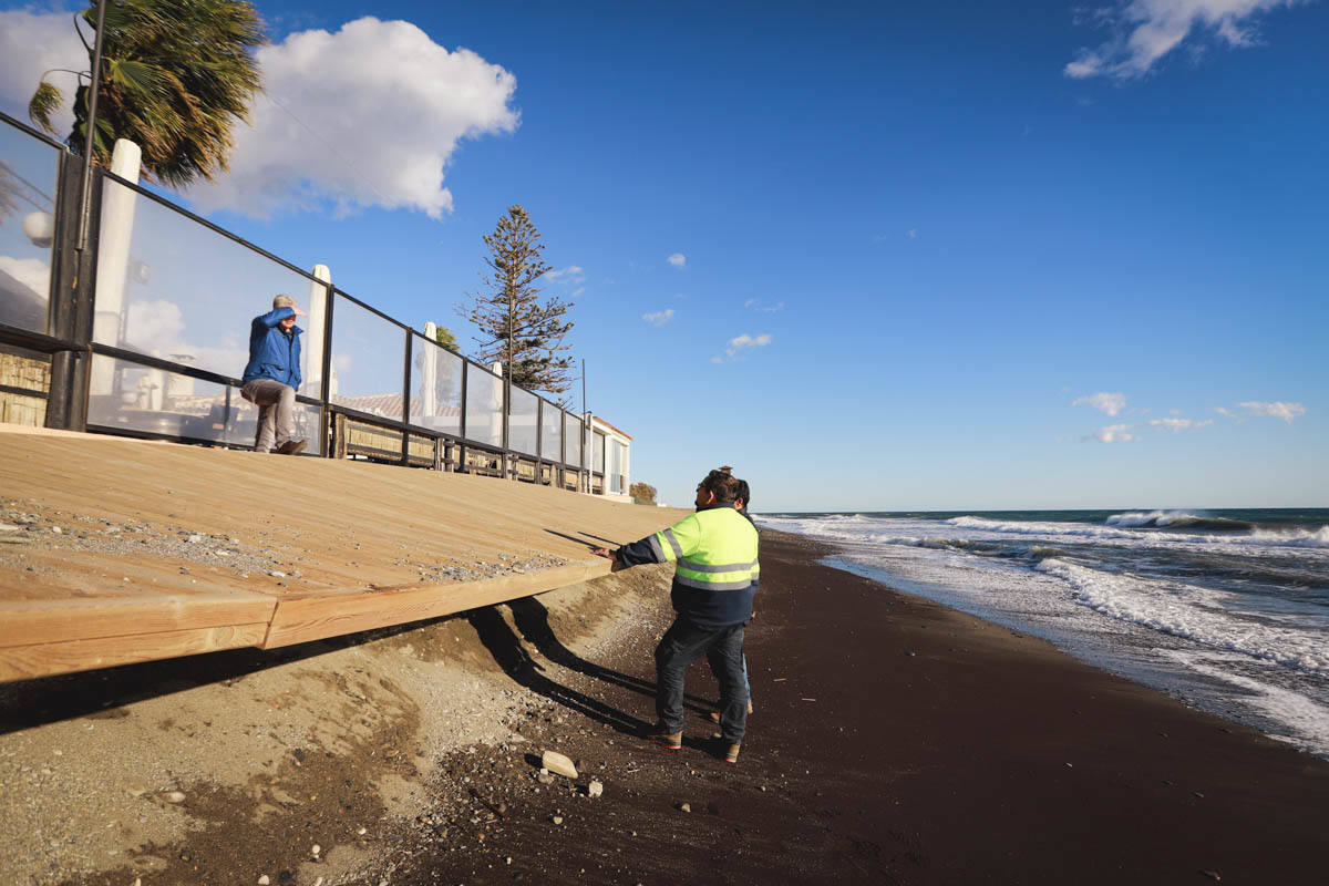 Fotos: El temporal destroza Playa Granada