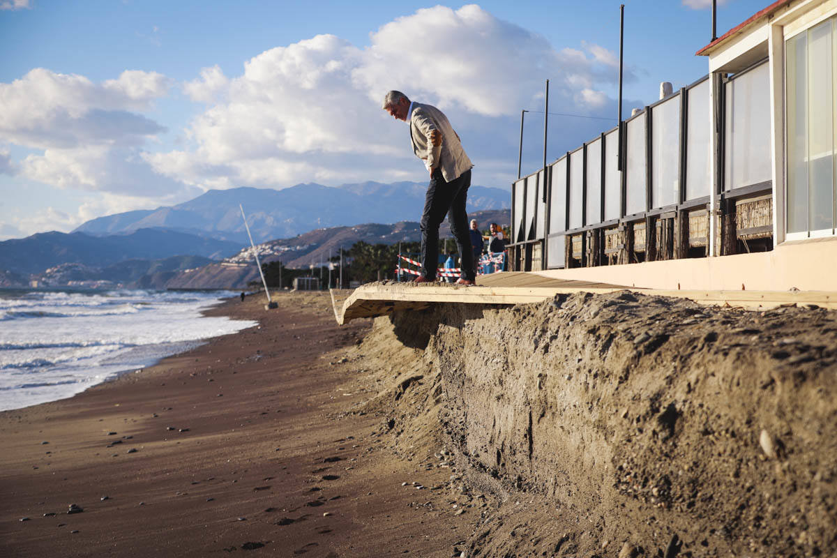 Fotos: El temporal destroza Playa Granada