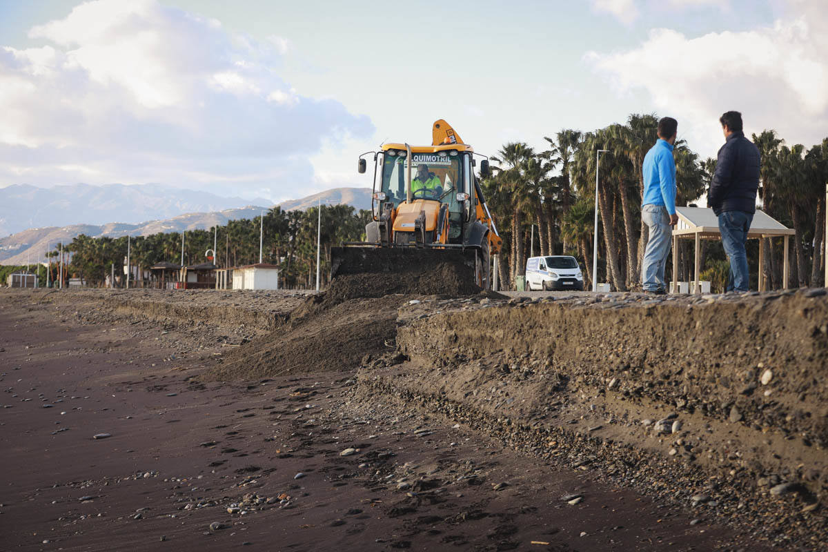 Fotos: El temporal destroza Playa Granada