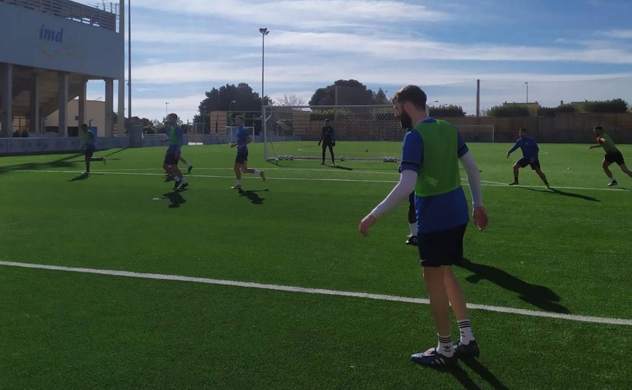 David Castro ya entrenó con el equipo y espera la reacción ejidense. 