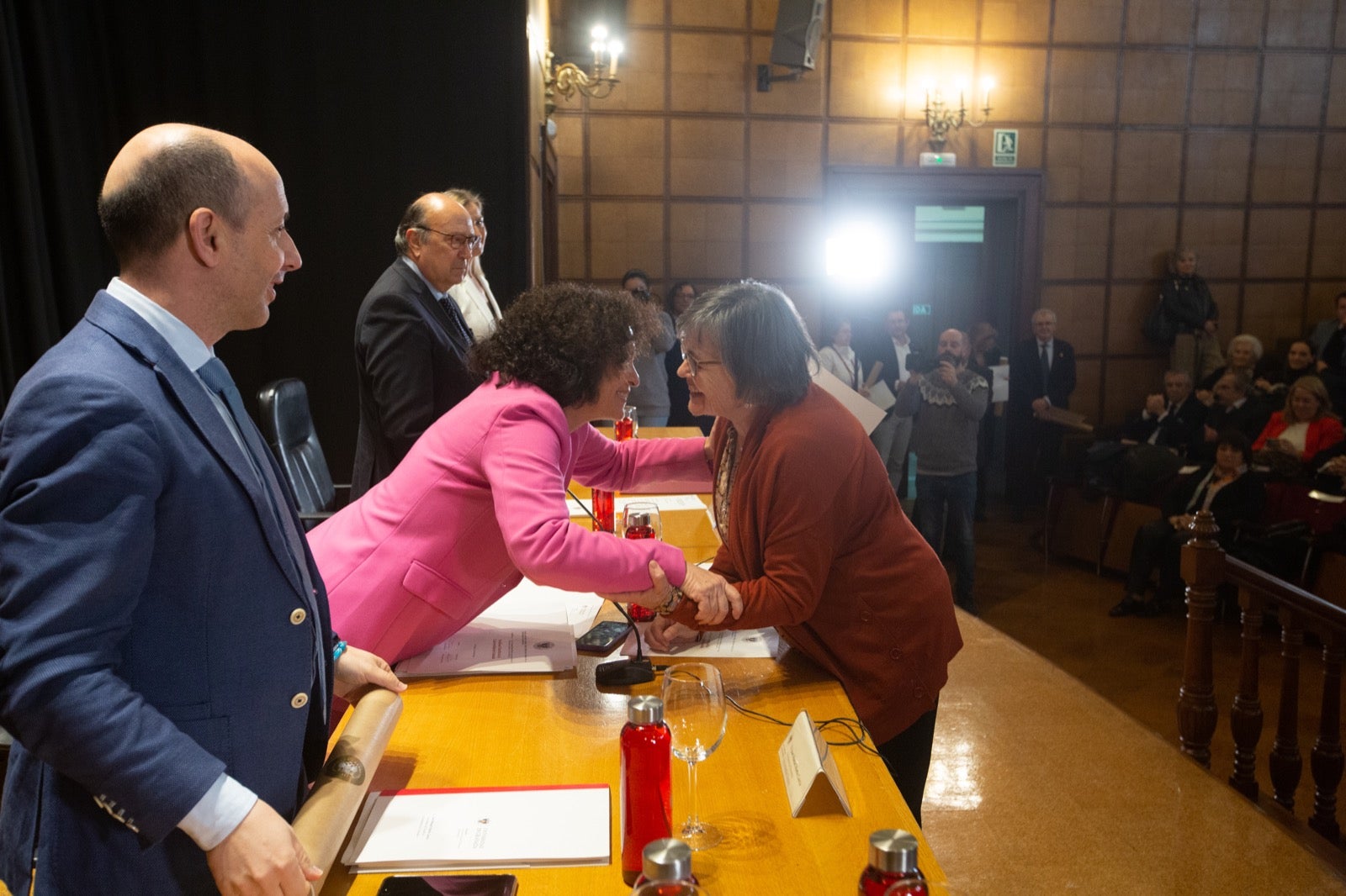 Homenaje a los profesores eméritos de la UGR. 