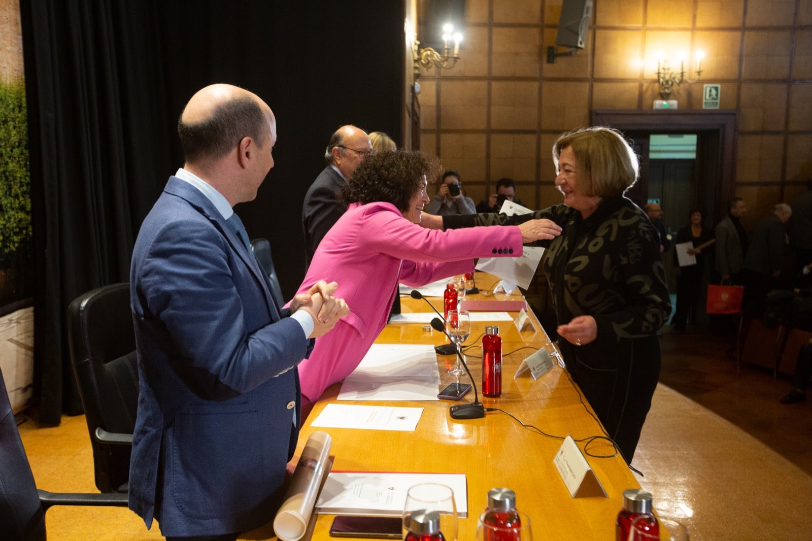 Homenaje a los profesores eméritos de la UGR. 