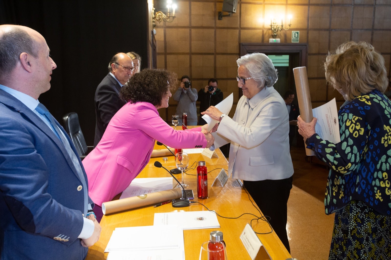 Homenaje a los profesores eméritos de la UGR. 