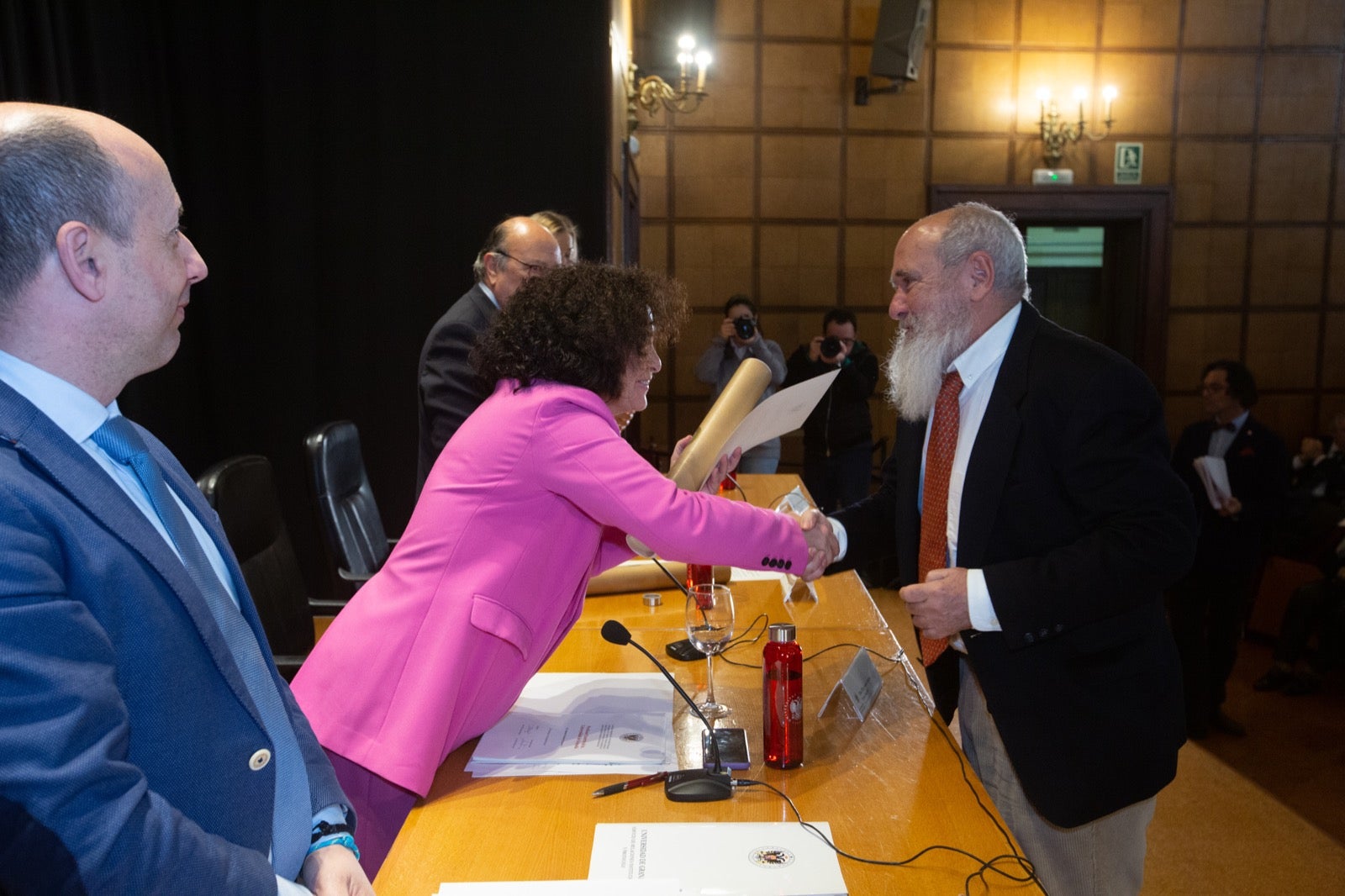 Homenaje a los profesores eméritos de la UGR. 