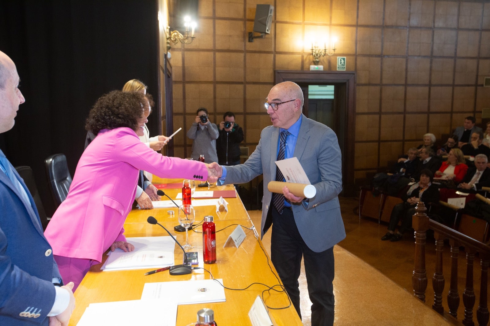 Homenaje a los profesores eméritos de la UGR. 