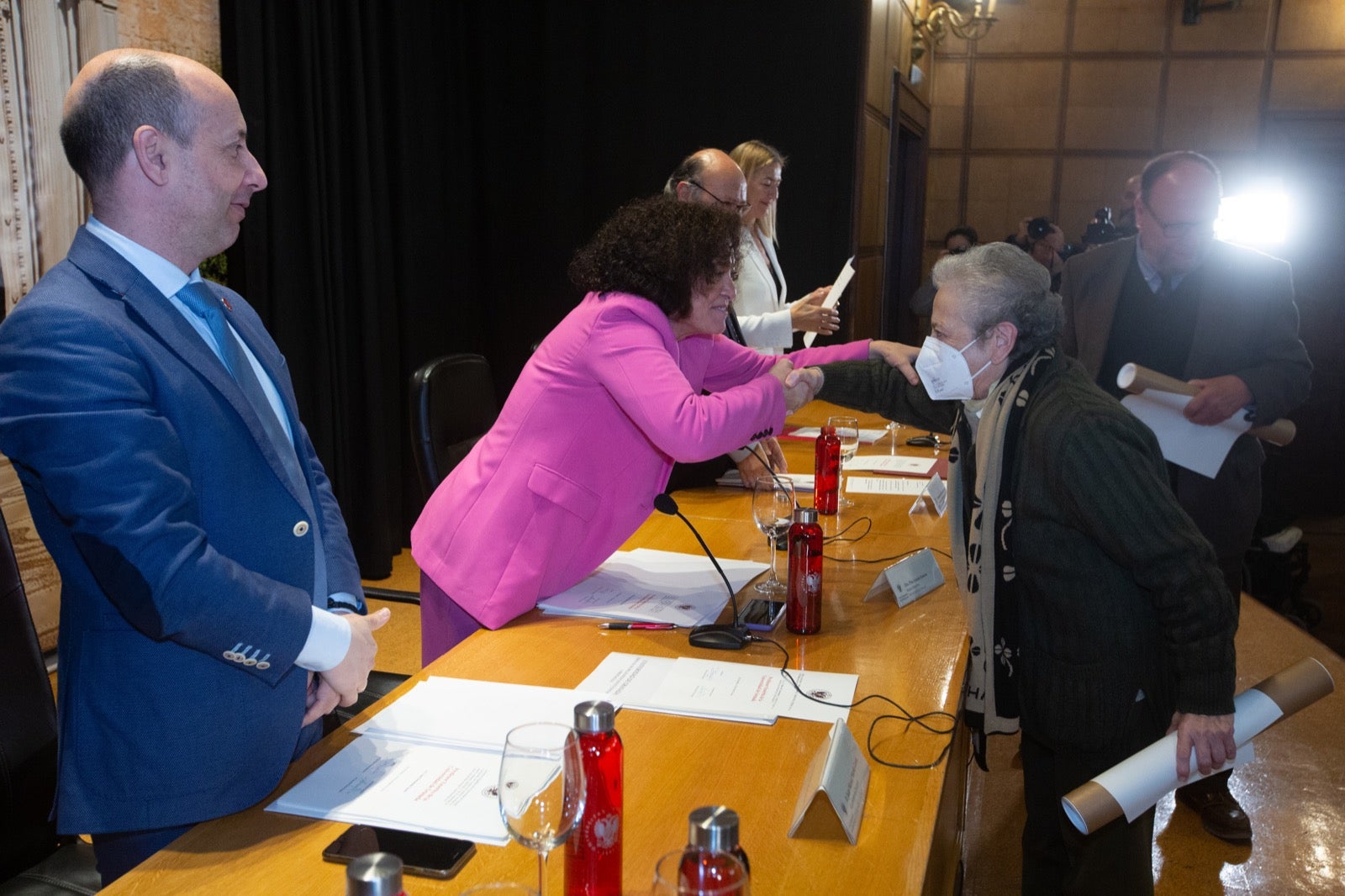 Homenaje a los profesores eméritos de la UGR. 