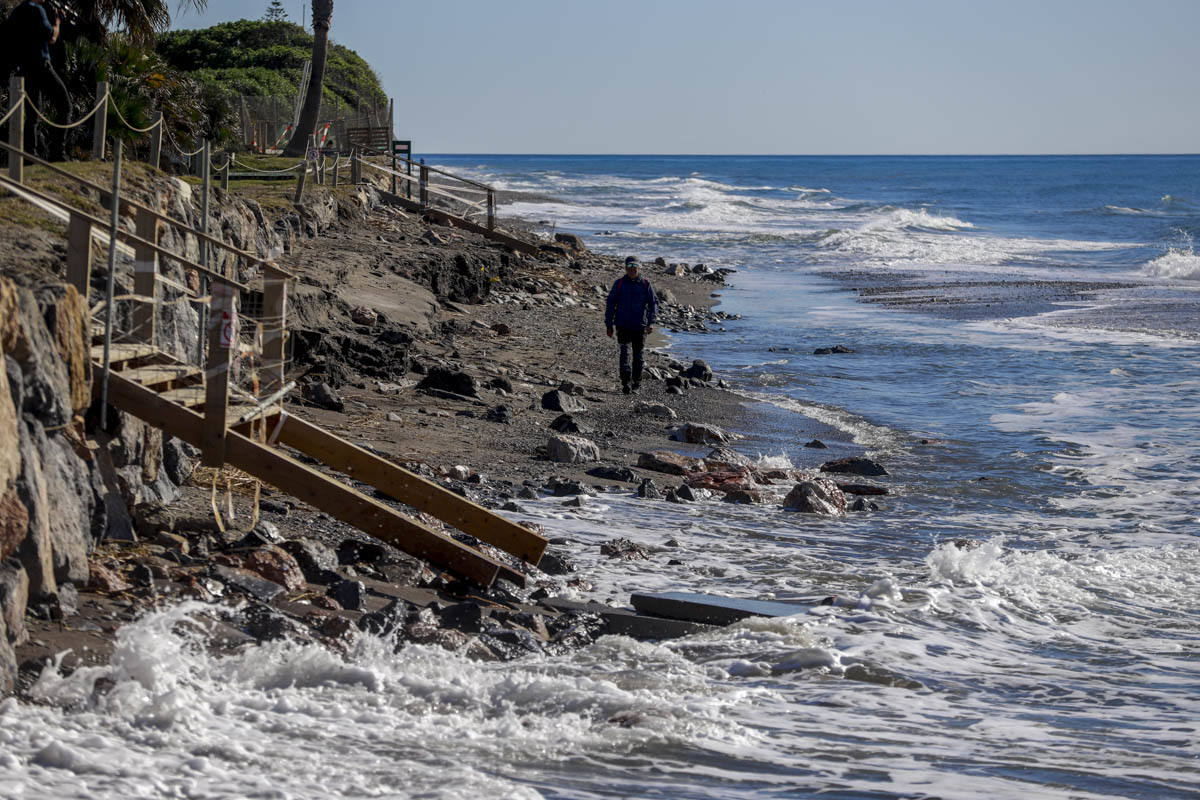 Fotos: Obras en Playa Granada tras los destrozos del temporal