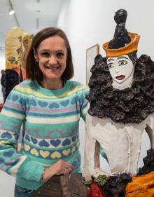 Imagen secundaria 2 - Los artistas, con las creaciones. 