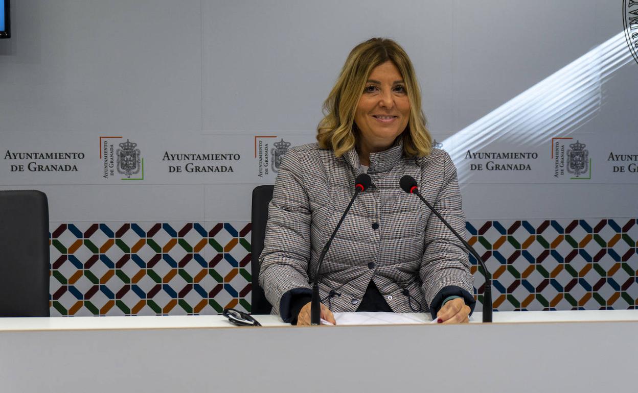 La coordinadora del grupo municipal del PP en el Ayuntamiento de Granada, Eva Martín.