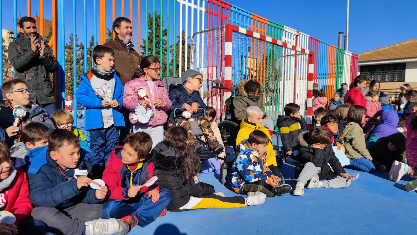 Fotos: Día de la Paz en el colegio Jesús María Cristo de la Yedra de Granada