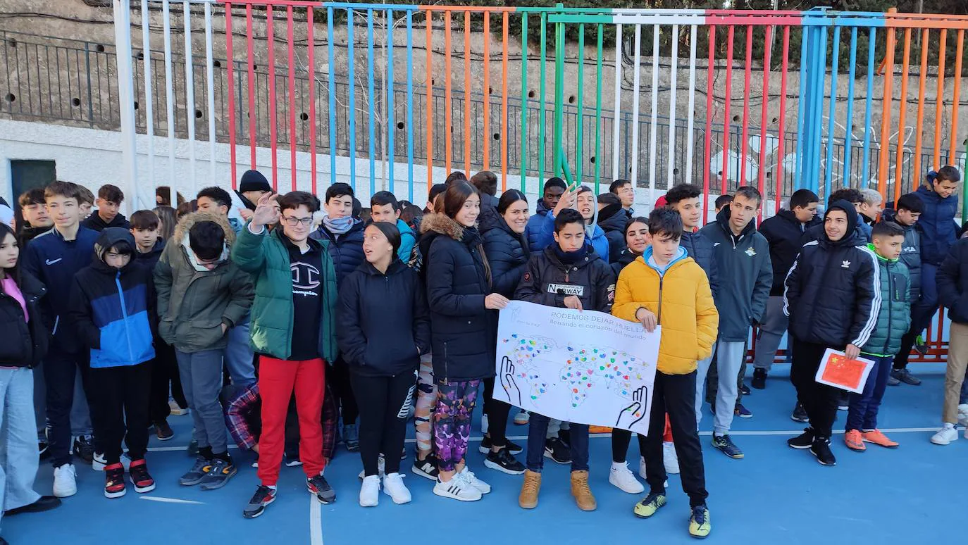 Fotos: Día de la Paz en el colegio Jesús María Cristo de la Yedra de Granada