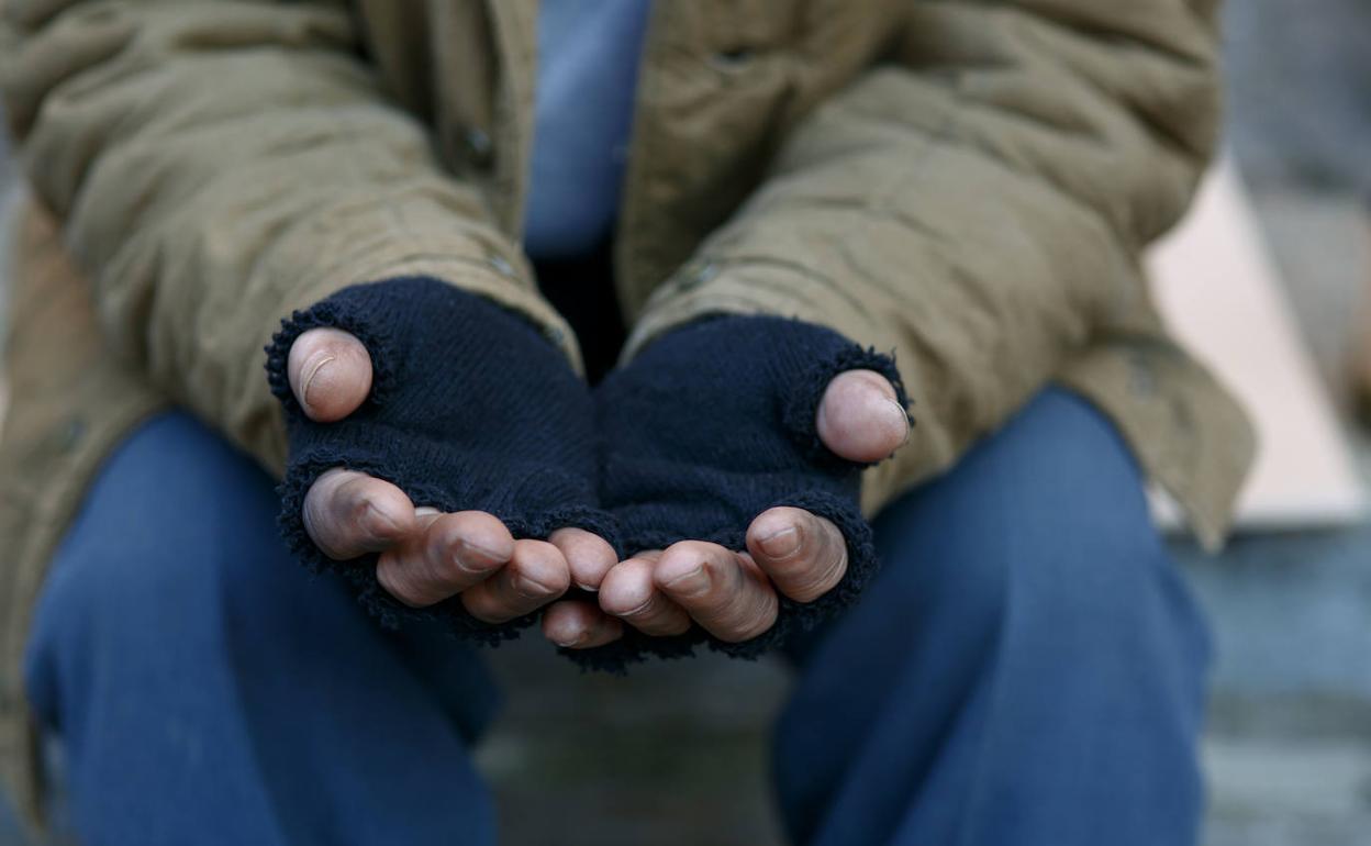 Puerta Purchena | Los pobres