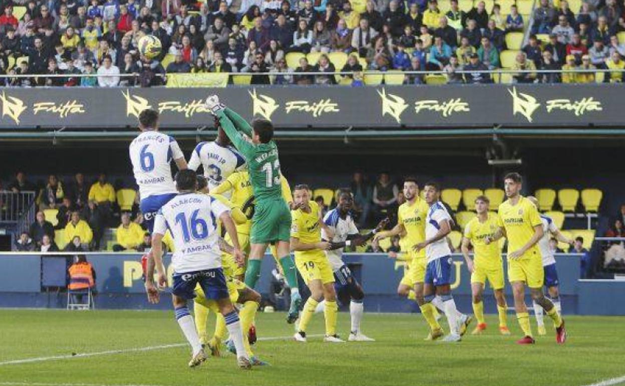 Instante del estreno del Villarreal B en el Estadio de la Cerámica esta temporada, contra el Zaragoza. 