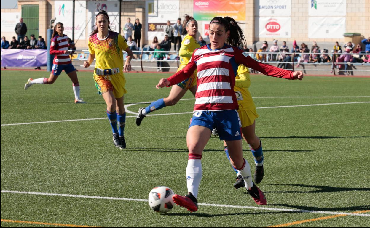 Ángeles, la delantera titular del Granada. 