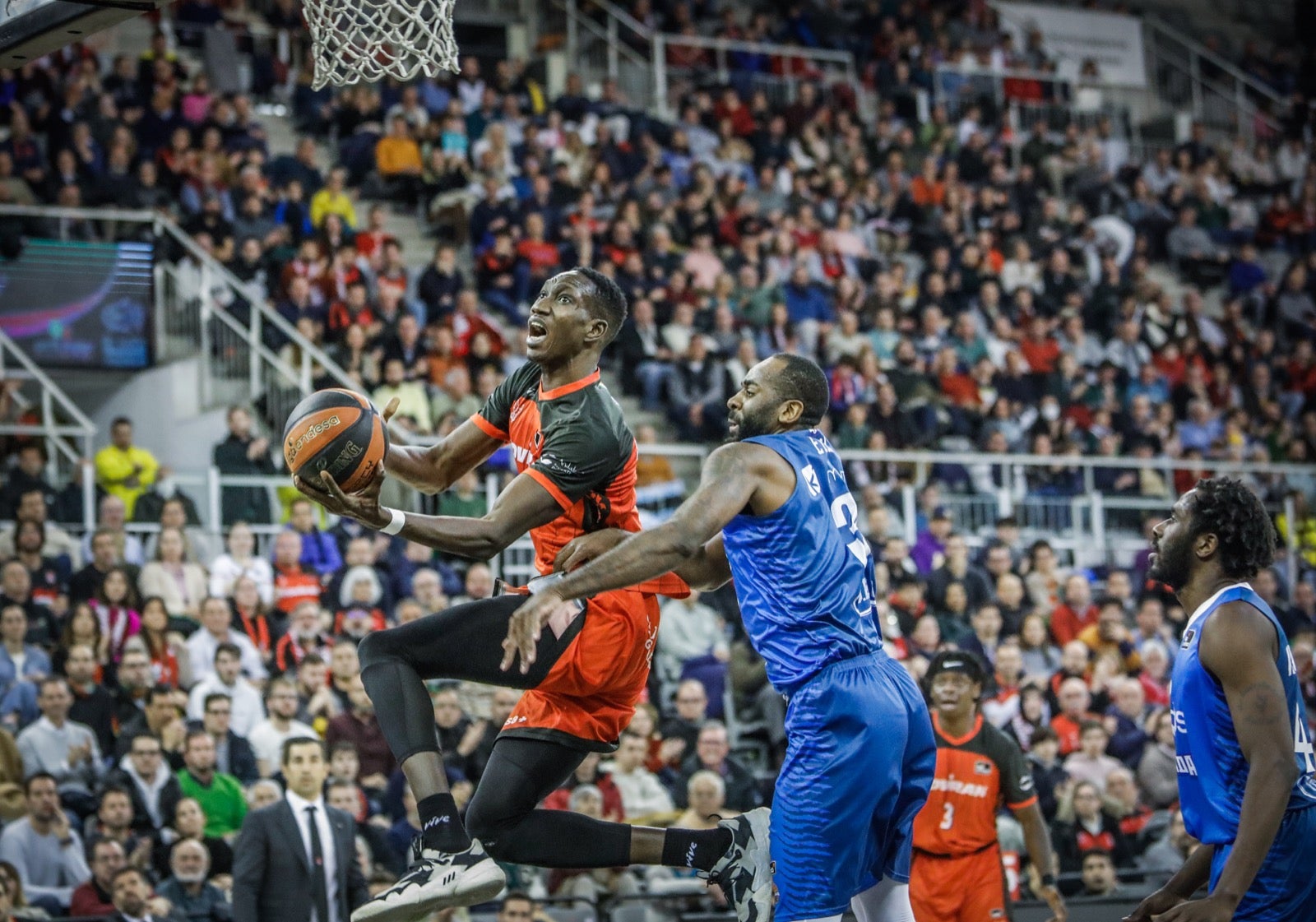 Las mejores imágenes del duelo disputado en el Palacio de los Deportes