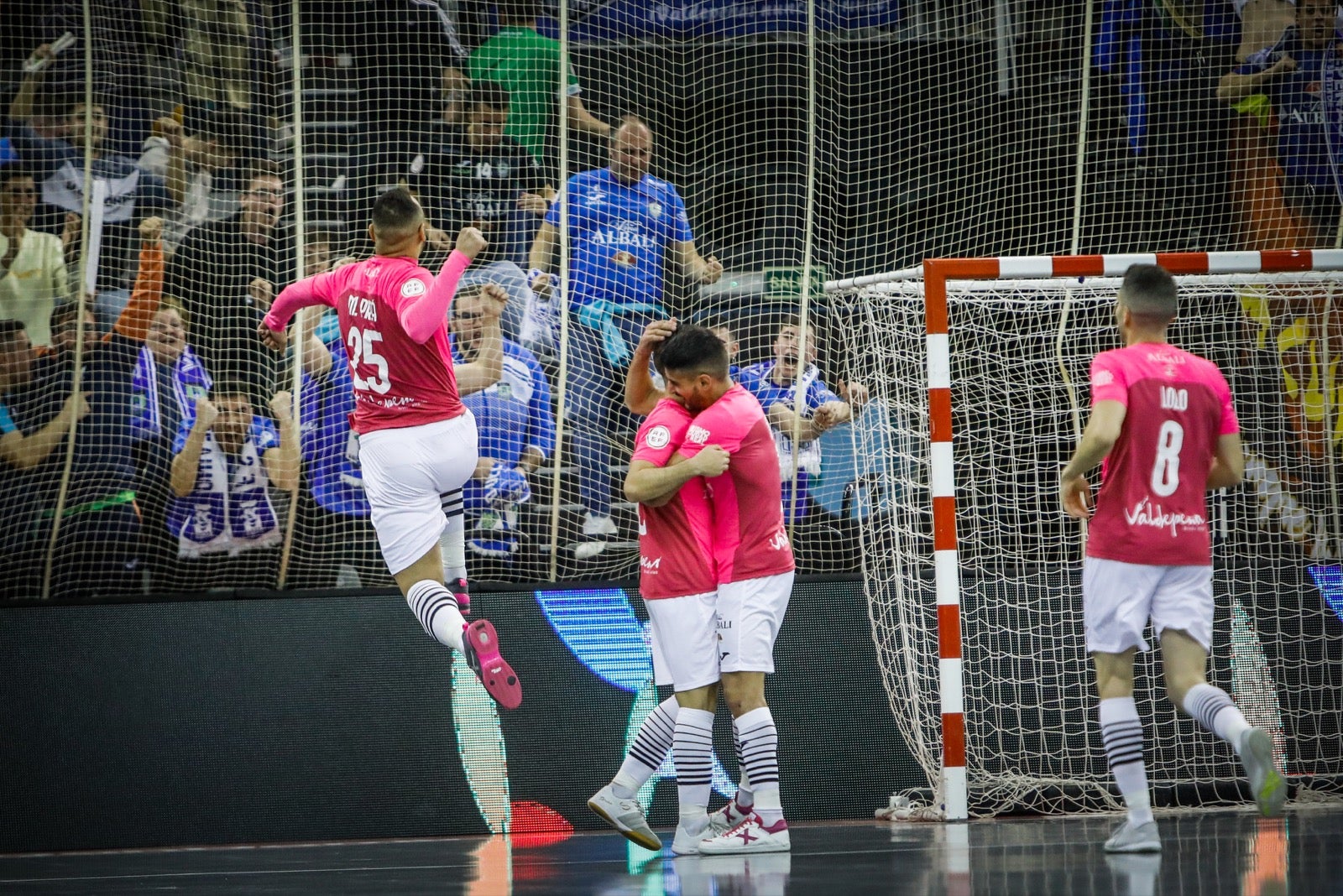 Momento del primer encuentro de la Copa de España, disputado entre el Barcelona y el Viña Albali de Valdepeñas.