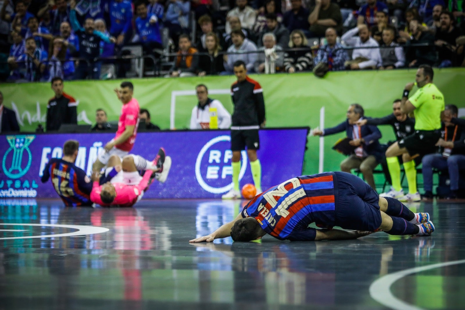 Momento del primer encuentro de la Copa de España, disputado entre el Barcelona y el Viña Albali de Valdepeñas.