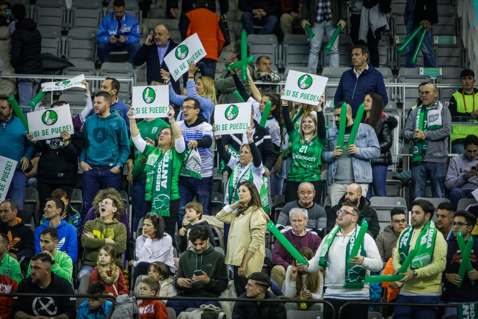 Momento del partido entre el Movistar y el Antequera.