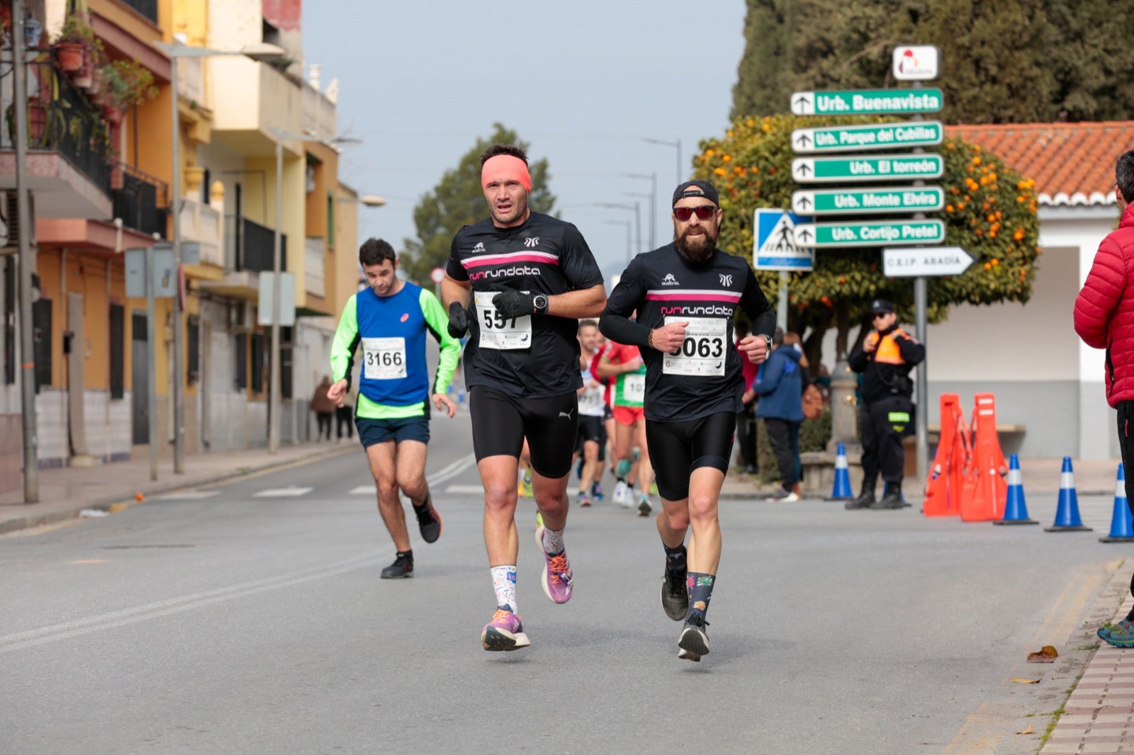 ientos de corredores participan en una de las grandes pruebas del Gran Premio de Fondo Diputación de Granada