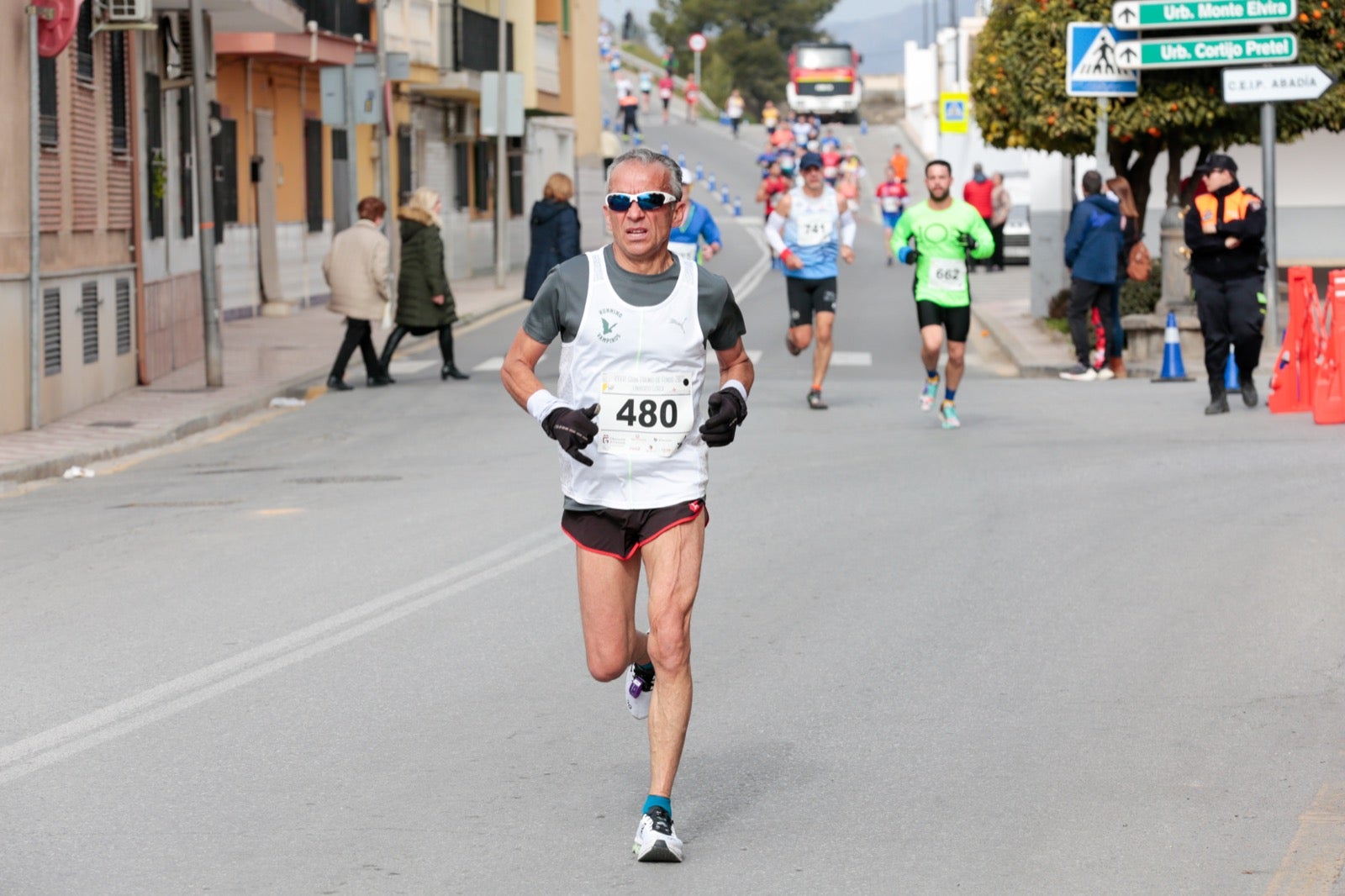 ientos de corredores participan en una de las grandes pruebas del Gran Premio de Fondo Diputación de Granada
