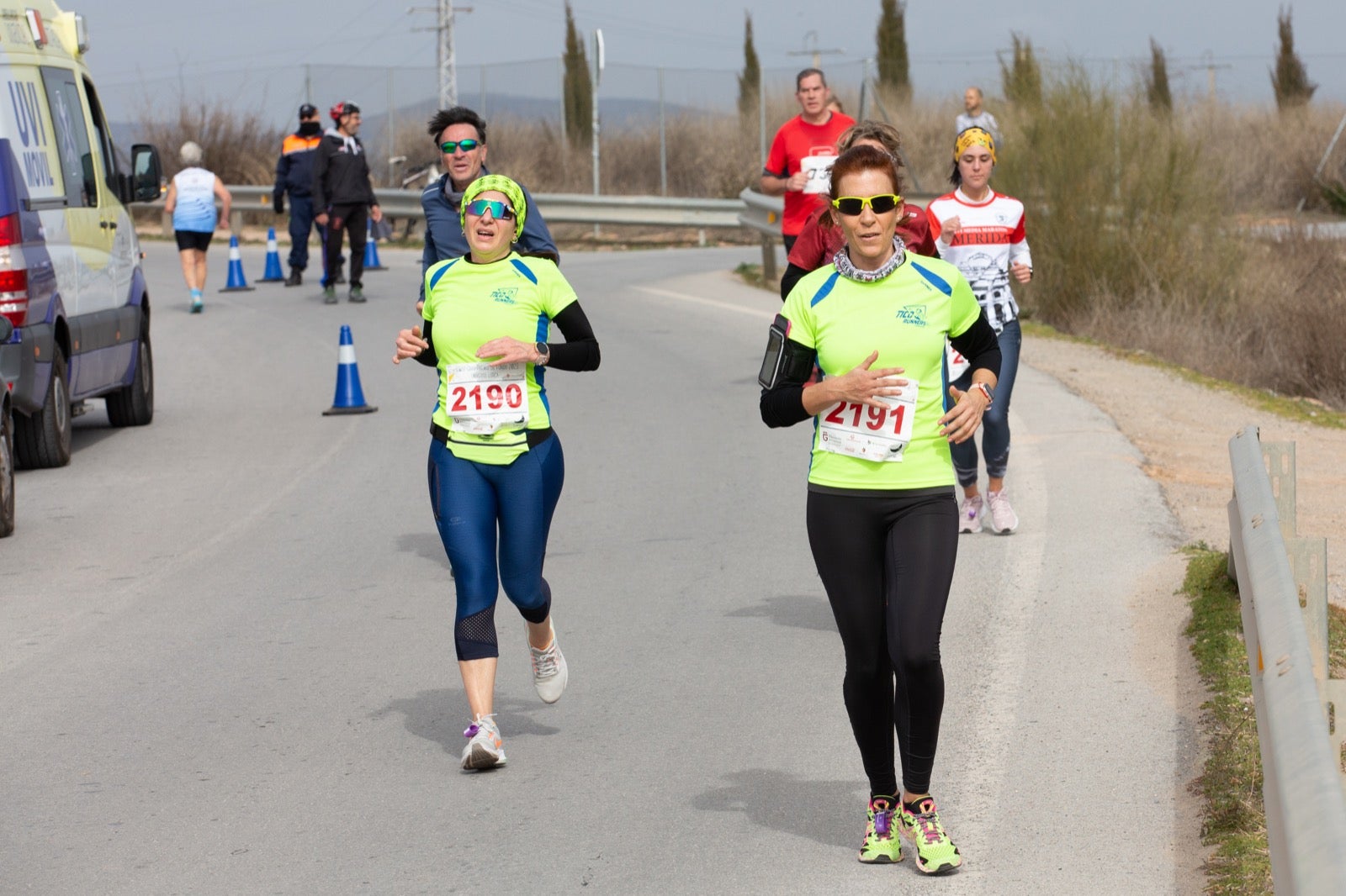 ientos de corredores participan en una de las grandes pruebas del Gran Premio de Fondo Diputación de Granada