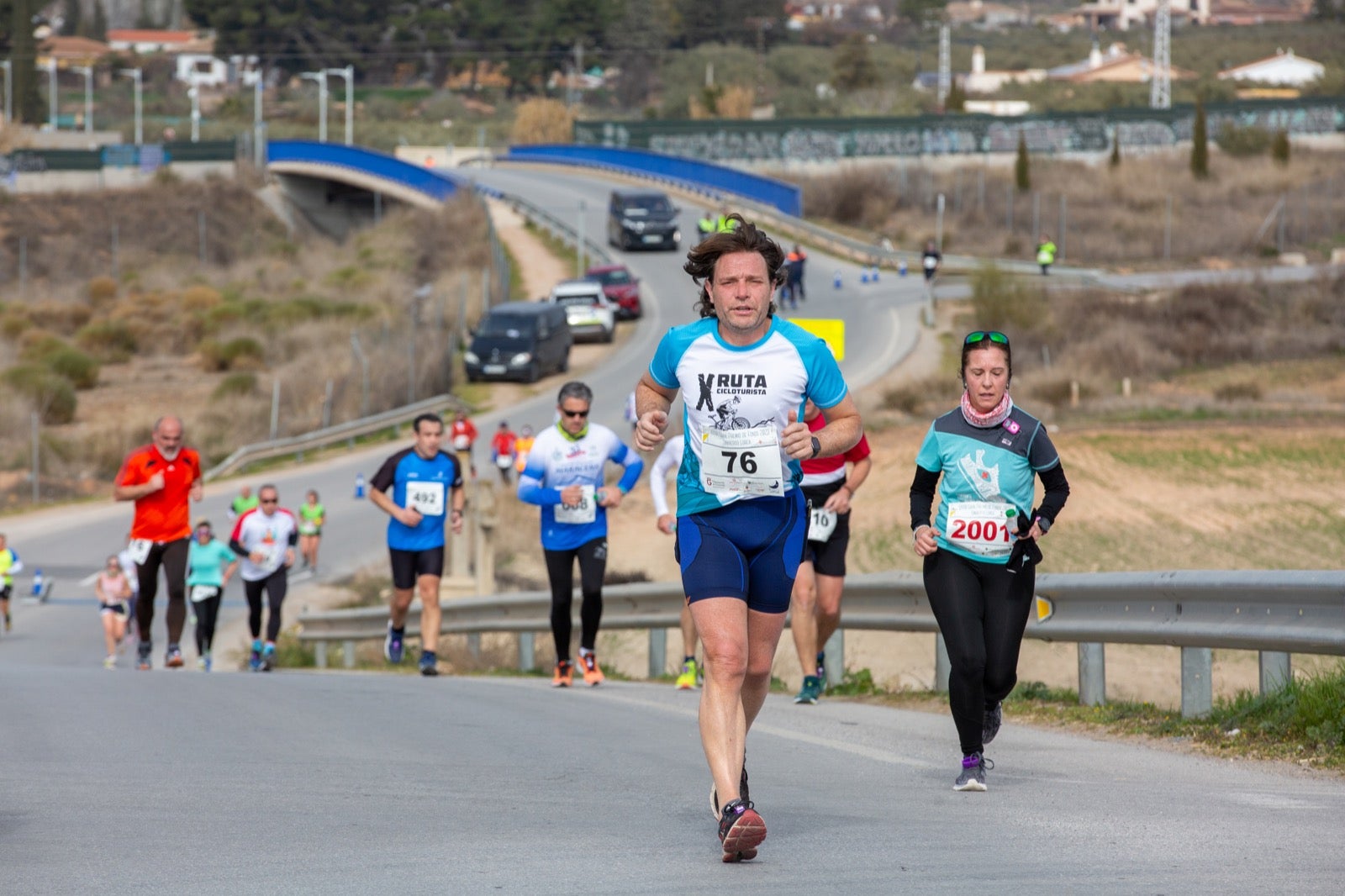 ientos de corredores participan en una de las grandes pruebas del Gran Premio de Fondo Diputación de Granada