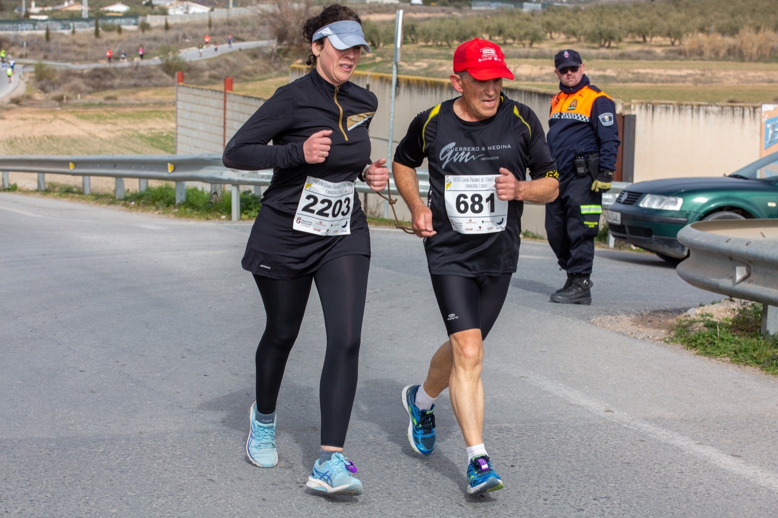 ientos de corredores participan en una de las grandes pruebas del Gran Premio de Fondo Diputación de Granada