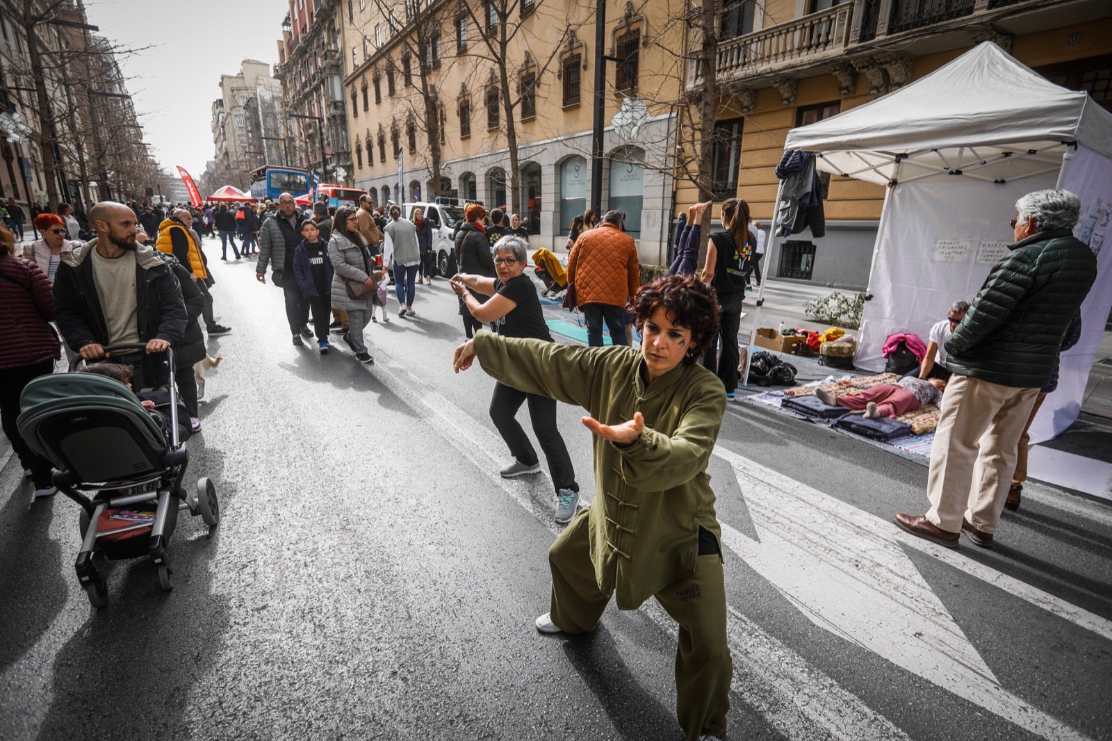 Actividades de todo tiop en el centro de la ciudad con motivo del día sin coches