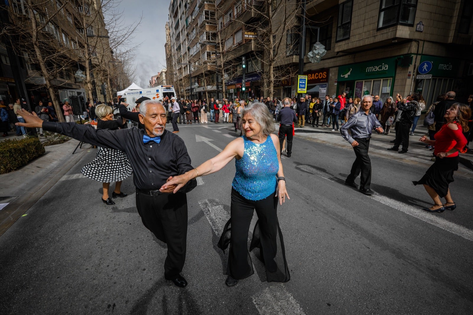 Actividades de todo tiop en el centro de la ciudad con motivo del día sin coches