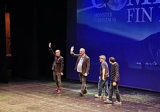 El cuarteto de cómicos y actores almerienses en el escenario.