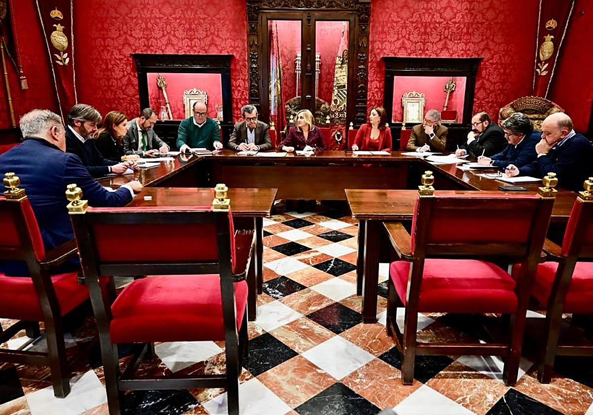 La Oficina Técnica para la Capitalidad Cultural de Granada pone las nuevas bases de la candidatura