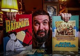 Isaac Sánchez, con 'El de la batamanta' y 'Baños Pleamar', en el Café Bohemia.