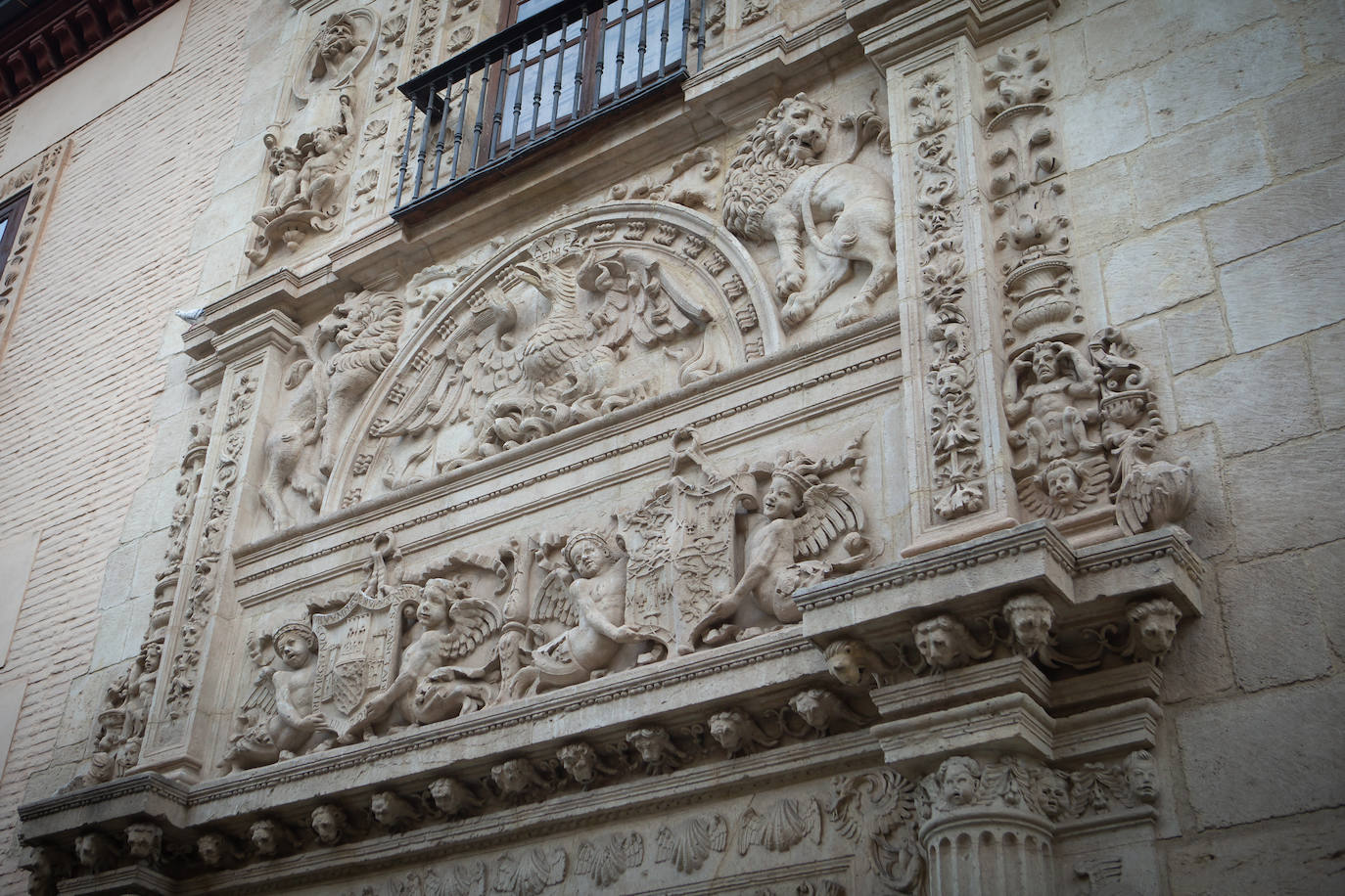 Fachada de la Casa de Castril.