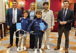 Dylan e Iván, las jóvenes promesas del tenis granadino.