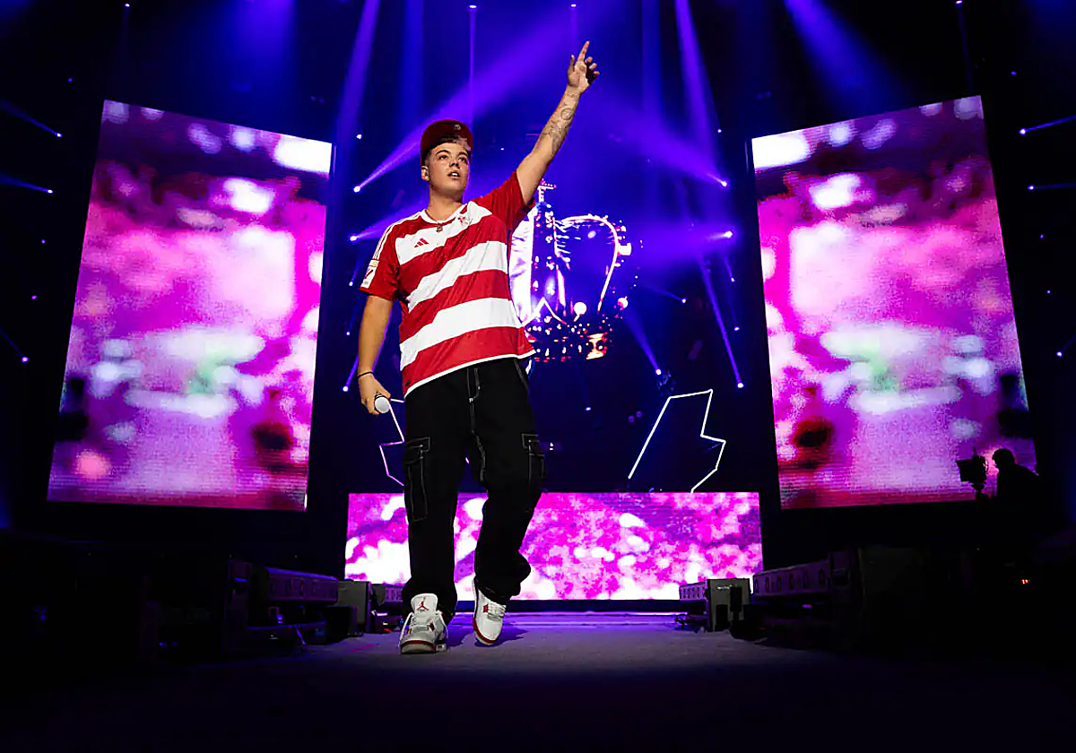 Saiko durante un concierto en la Plaza de Toros de Granada.