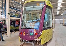 El tranvía en las cocheras.