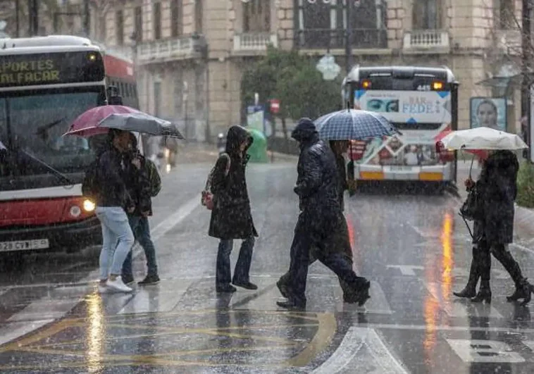 Alerta En Andalucía Por Una Ciclogénesis Con Tormentas Y Fuertes ...