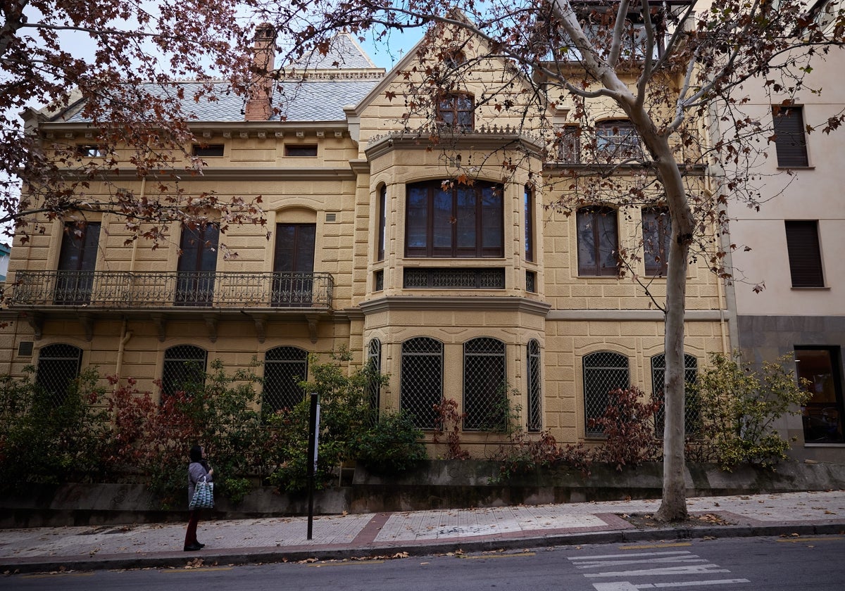 El antiguo hospital de La Salud es el edificio que cederá el Ayuntamiento.