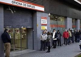 Hasta 10.000 euros de ayuda del SEPE para desempleados sin paro: estos son los requisitos.