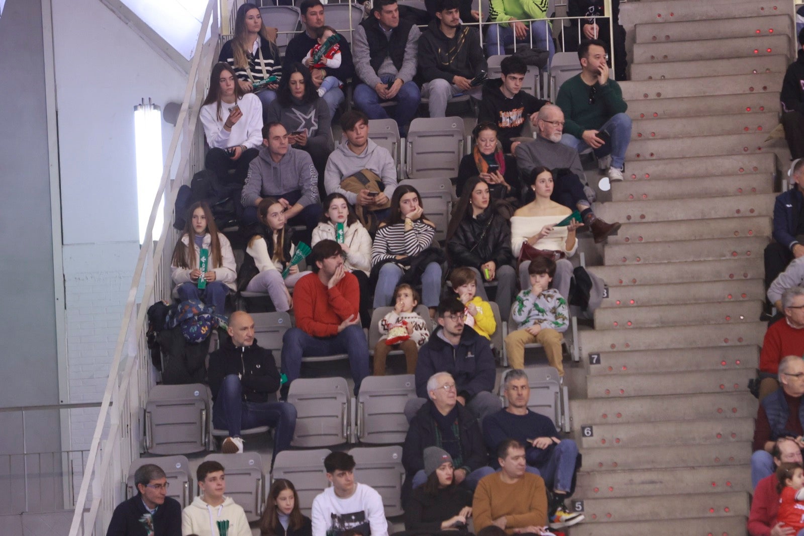 Encuéntrate en las gradas del Palacio durante el Covirán-Barcelona