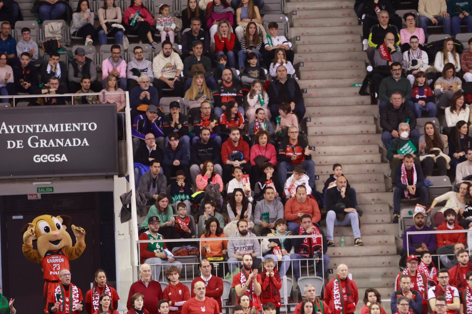 Encuéntrate en las gradas del Palacio durante el Covirán-Barcelona