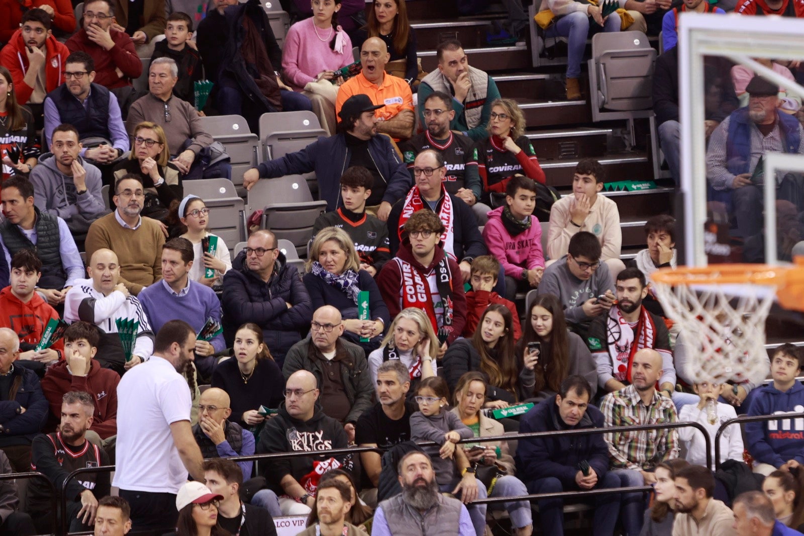 Encuéntrate en las gradas del Palacio durante el Covirán-Barcelona