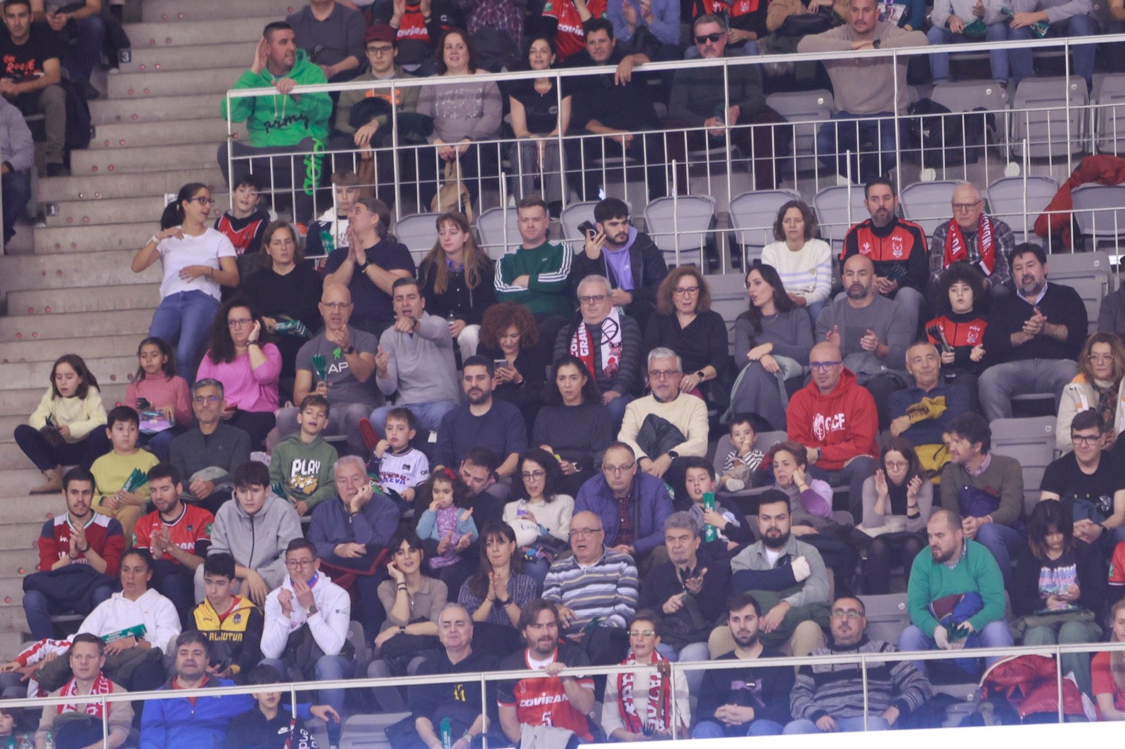 Encuéntrate en las gradas del Palacio durante el Covirán-Barcelona