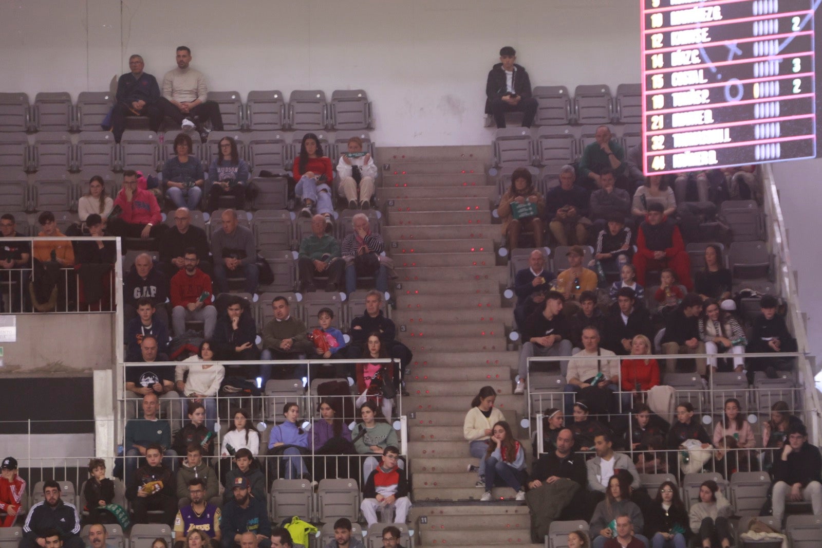 Encuéntrate en las gradas del Palacio durante el Covirán-Barcelona
