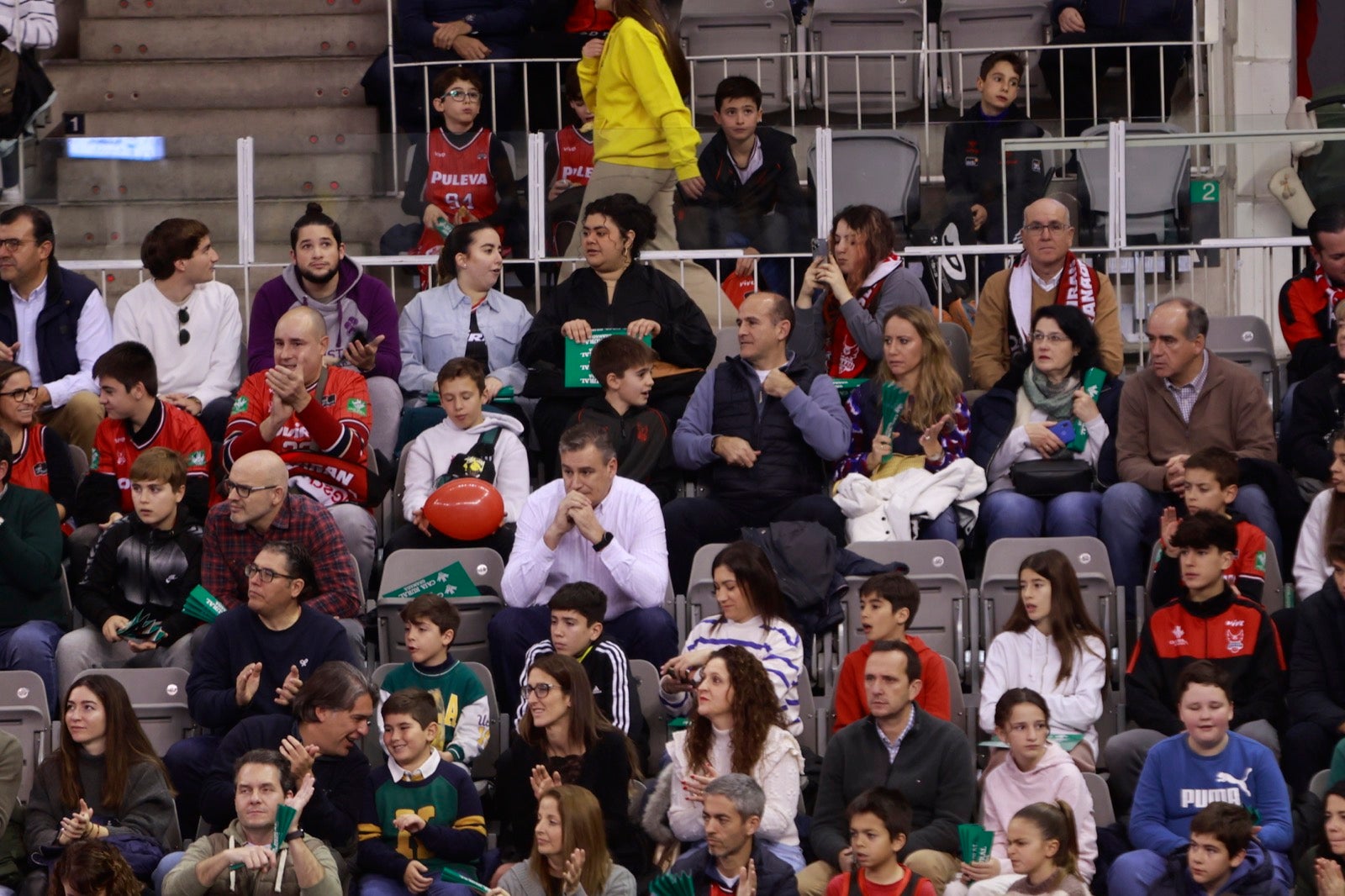 Encuéntrate en las gradas del Palacio durante el Covirán-Barcelona