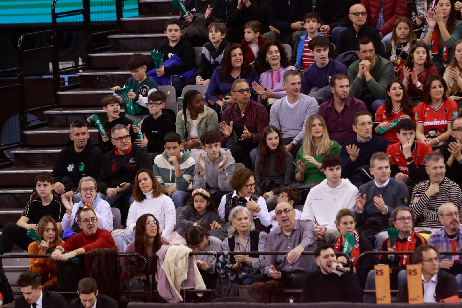 Encuéntrate en las gradas del Palacio durante el Covirán-Barcelona