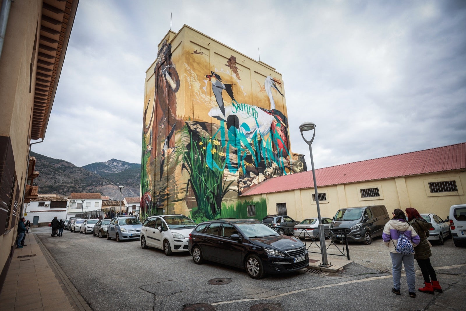 El grafiti gigante de El Niño de las Pinturas en Padul, en imágenes