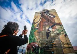 El grafiti gigante de El Niño de las Pinturas en Padul, en imágenes